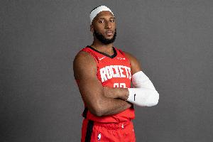 很尴尬！奥科吉正负值-18全场最低 无运动战出手仅得1分2板1助2断