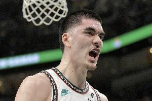 埃迪谈首秀：感觉很棒一直在等这一天 腿部状态比预想得好