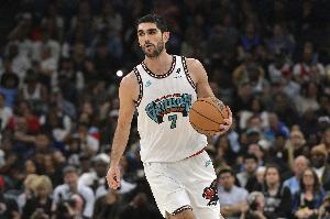 花得很彻底！阿尔达马三分再中 灰熊领先40+