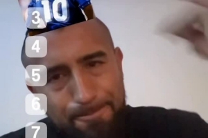 比达尔10号球员盲选排名：梅西居首，贝利、马拉多纳、小罗前四