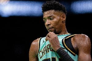 黄蜂主帅谈米勒复出：我们得谨慎对待 希望他日复一日稳步推进