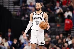 奋力反击！泰瑞斯·马丁连得5分 篮网回敬14-2扳平比分