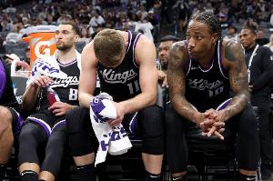 超市开张！准备重建名记：国王全队均可交易 尤其是队内老将