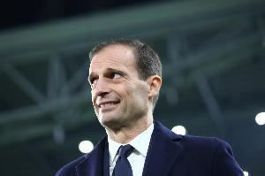 布冯：孔蒂保守阿莱格里更勇敢，囧叔在帅位不保时也敢排出4前锋