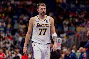 美记：交易掉东契奇不仅是体育史上 而且是人类历史最烂决定之一