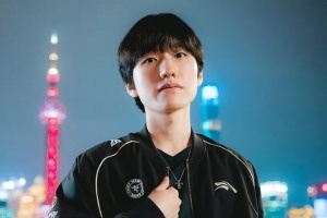 再见！Peanut在Pray直播间宣告自己即将于12月入伍