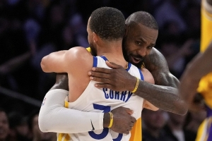 杨毅：MVP在拿到FMVP之前都不是真正的赢家 总决赛是皇冠上的明珠