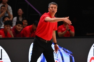 解说：中国队显然是输在进攻上 别再总结什么开场犹豫&压力大了