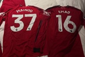 老队友！加纳乔社媒晒梅努、阿玛德球衣照片