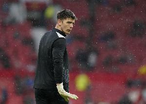 邮报：纽卡门将波普在训练中腹股沟受伤，因此缺席对埃弗顿一战