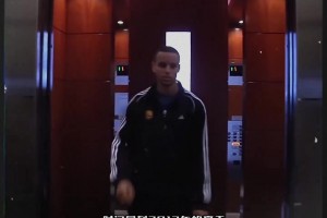 为了得到巅峰期库里，安德玛付出了多大的代价？