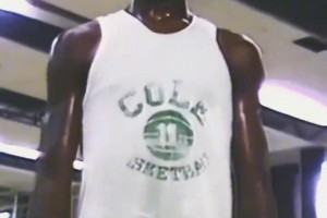 没进联盟前的奥尼尔，也太残暴了吧！谁会不选他当状元呢？