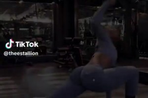 她是真能说！克莱女友马冬梅的日常健身！暴力身材也得努力维持~