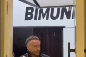 内马尔为了帮桑托斯保级，不顾医疗团队建议仍带伤出战！