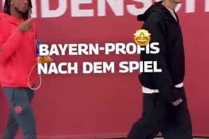 接队友回家！赛后穆西亚拉和忙着吃东西的奥利塞聊天！