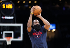 罚球可惜了！哈登首节爆砍27分追平快船球员队史单节得分纪录