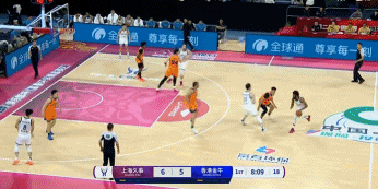 礼尚往来！洛夫顿挤开防守双手暴扣巴尔文空切暴扣2+1迅速回应